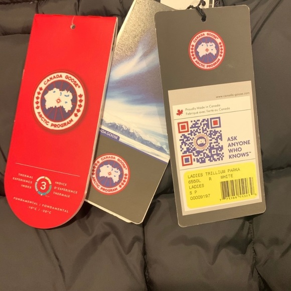 Canada Goose Trillium Parka - Picture 11 of 11